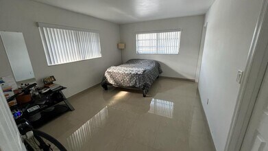 15205 NE 6th Ave in Miami, FL - Building Photo - Building Photo