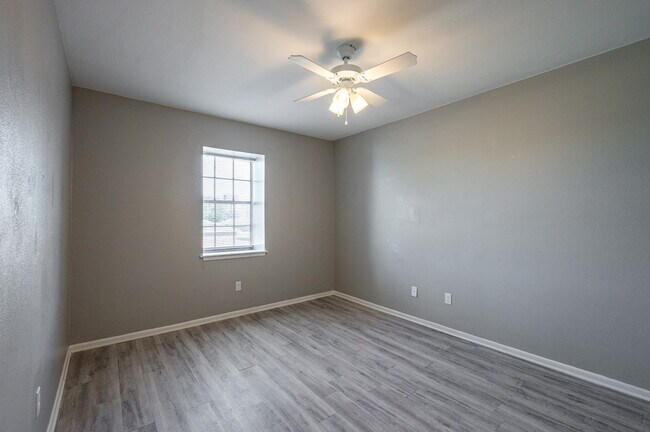 Villa Norte Apartments in Shreveport, LA - Foto de edificio - Building Photo