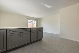 170 Harrison Ave, Unit Left in Harrison, NY - Building Photo - Building Photo