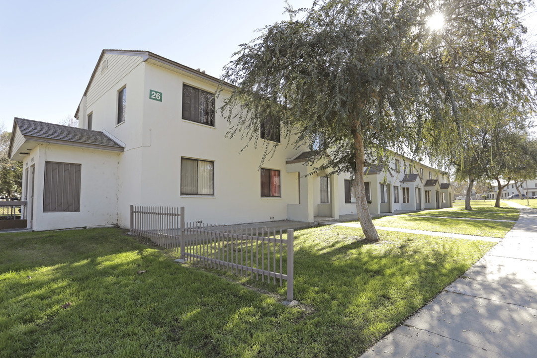 Carmelitos Housing in Long Beach, CA - Building Photo