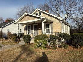 1607 Thurmond St in Winston-Salem, NC - Building Photo