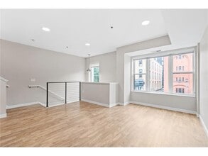 120 Hennepin Ave in Minneapolis, MN - Building Photo - Building Photo