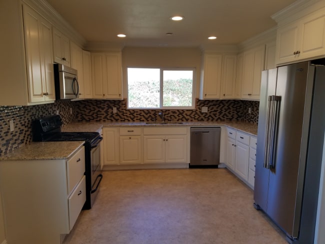 19965 Pesante Rd in Salinas, CA - Foto de edificio - Building Photo