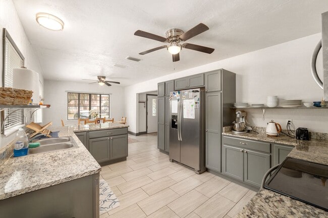 property at 5 NW 26th St