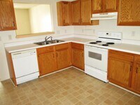 332 Bracken Pl photo'