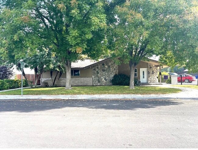 property at 1021 Claire Ave