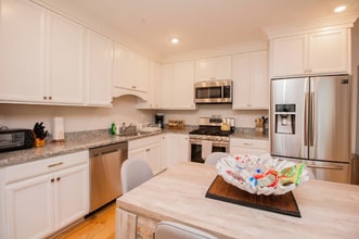 1002 Tremont St, Unit 3 in Boston, MA - Building Photo - Building Photo