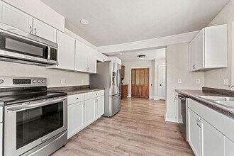 1236 Jackson St in Oshkosh, WI - Building Photo - Building Photo