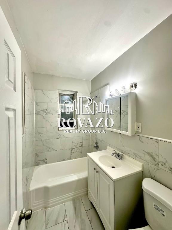 129 Chancellor Ave in Newark, NJ - Building Photo - Building Photo