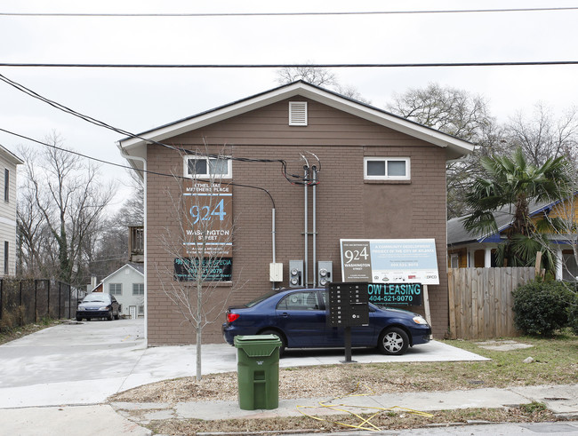 924 SW Washington St in Atlanta, GA - Foto de edificio - Building Photo