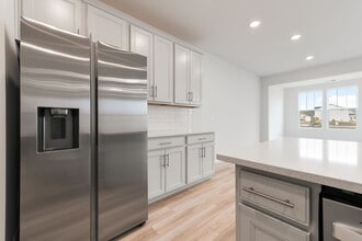 672 Switchgrass Wy in Bolingbrook, IL - Building Photo - Building Photo