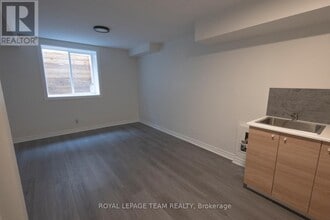 27 Rockcress Gardens in Ottawa, ON - Building Photo - Building Photo