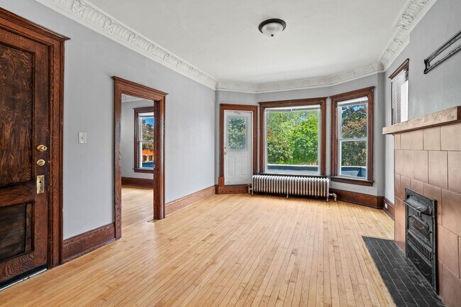 property at 2939 N Maryland Ave