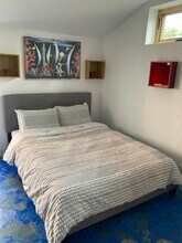 3649 Grand View Blvd, Unit Artsy Studio in Los Angeles, CA - Foto de edificio - Building Photo