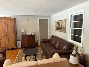 1807 E Kings Hwy in Coatesville, PA - Building Photo - Building Photo