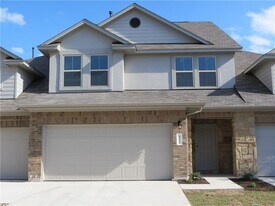 2304 S Lakeline Blvd in Cedar Park, TX - Building Photo