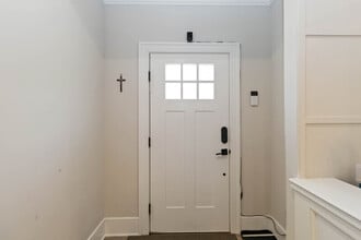 4 Parkside Ave in Madison, NJ - Building Photo - Building Photo