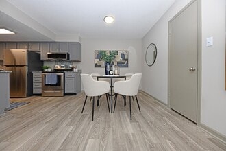 Preston Apartment Homes in Columbia, TN - Foto de edificio - Building Photo