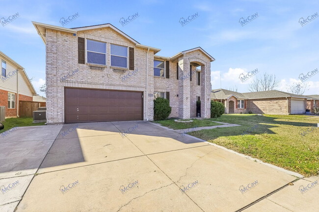 1325 Dandelion Trail in Burleson, TX - Building Photo - Building Photo