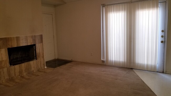 2409 87th St in Lubbock, TX - Foto de edificio - Building Photo