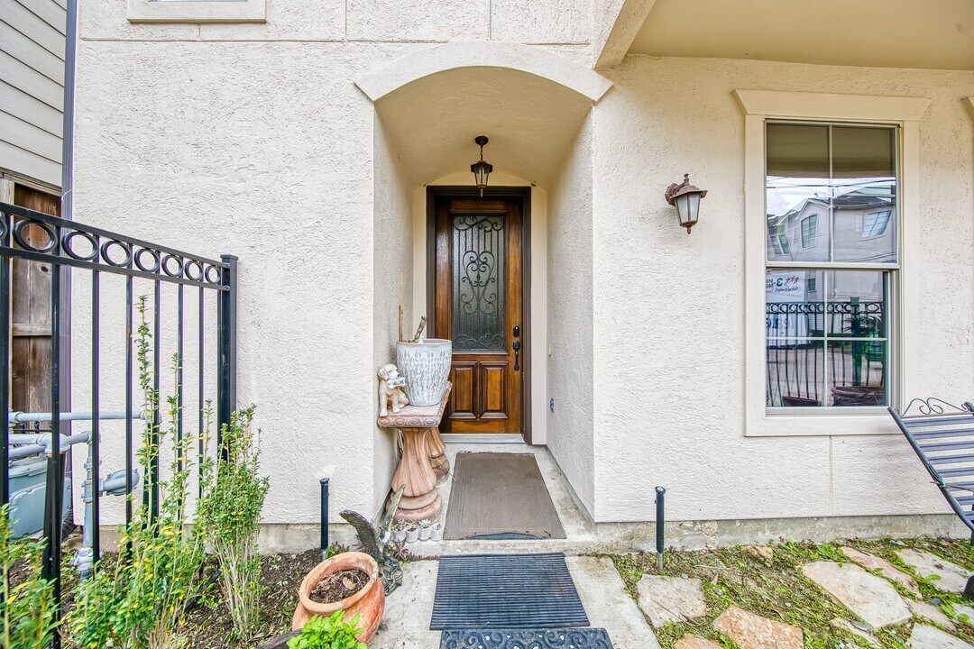6310 Hamman St in Houston, TX - Building Photo