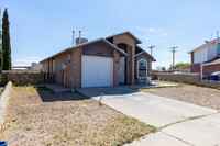 10238 Valle Del Sol Dr in El Paso, TX - Foto de edificio - Building Photo