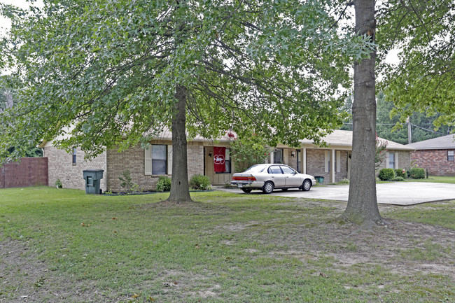 2906-2936 N Susan Carol Ln in Fayetteville, AR - Foto de edificio - Building Photo