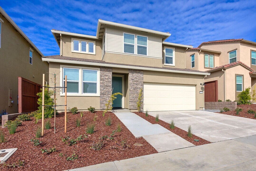 4798 Tilly Dr in Folsom, CA - Building Photo