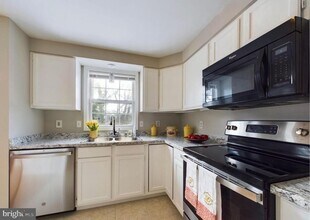 4433 Hunt Pl NE in Washington, DC - Building Photo - Building Photo