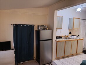 1208 Alba St, Unit 1208 in Mobile, AL - Building Photo - Building Photo