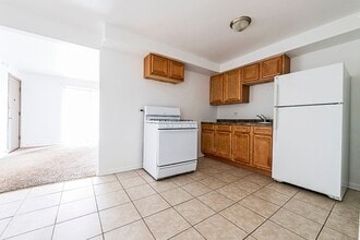 14138 S School St Riverdale, IL 60827 in Riverdale, IL - Building Photo - Building Photo