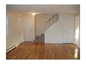 71-73 George Rd in Winchester, MA - Foto de edificio - Building Photo