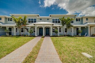 1280 Eucalyptus Dr in Hollywood, FL - Building Photo - Building Photo