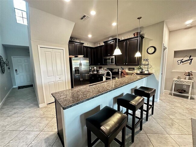 3289 Gentle Dell Ct in Zephyrhills, FL - Building Photo - Building Photo