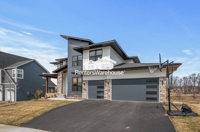 16830 59th Ave N in Plymouth, MN - Building Photo - Building Photo