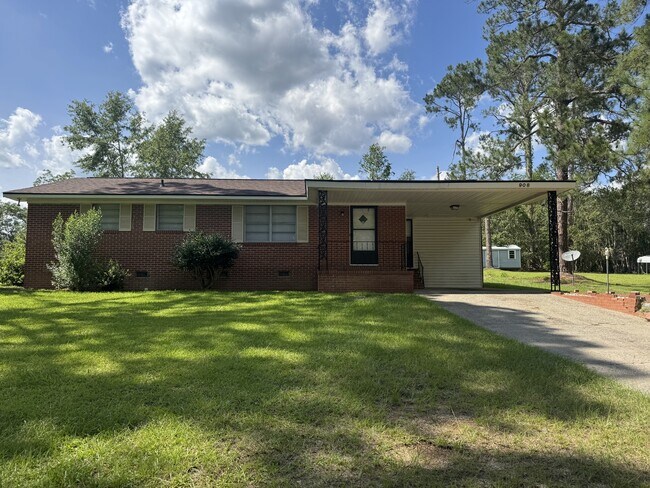 property at 908 Jungle Rd