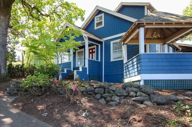 2161 Winter St SE in Salem, OR - Building Photo - Building Photo