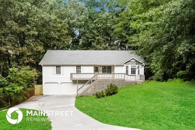 property at 2741 Hawk Trace NE