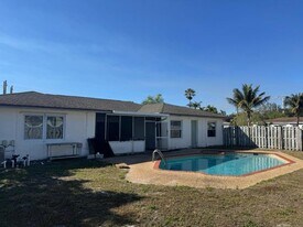 4954 Ataman St in Boca Raton, FL - Building Photo