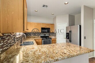2737 E La Costa Dr in Chandler, AZ - Building Photo - Building Photo