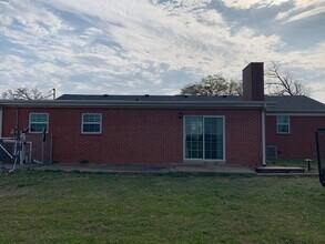 12334 N 177th E Ave in Collinsville, OK - Building Photo - Building Photo