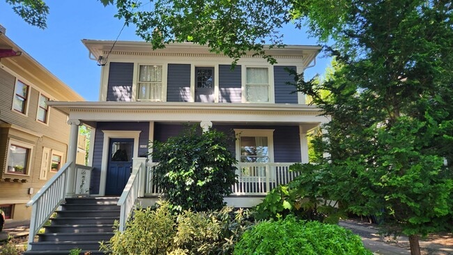 property at 1921 NE Wasco St