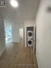 1600 James Naismith Dr in Ottawa, ON - Building Photo - Building Photo