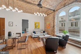 105 S 12th St in Philadelphia, PA - Building Photo - Building Photo