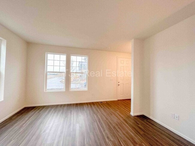 6277 N Nepal Ct in Aurora, CO - Building Photo - Building Photo