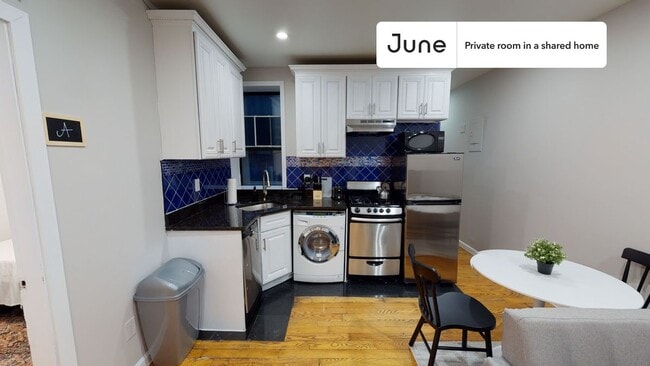Room in Shared 3 bed/1 bath home, Unit C in New York, NY - Building Photo - Building Photo