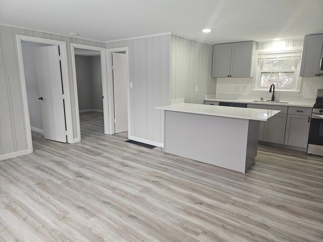 3 Aspinet Rd in Yarmouth, MA - Building Photo - Building Photo