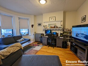 22 Brighton Ave, Unit 21-3 in Boston, MA - Building Photo - Building Photo