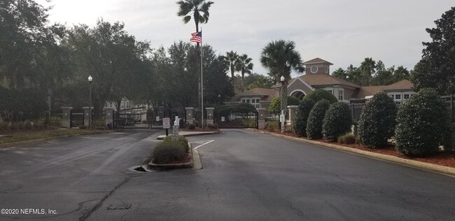 10550 Baymeadows Rd in Jacksonville, FL - Building Photo - Building Photo