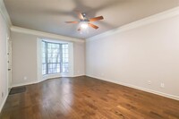 2700 Revere St in Houston, TX - Building Photo - Building Photo